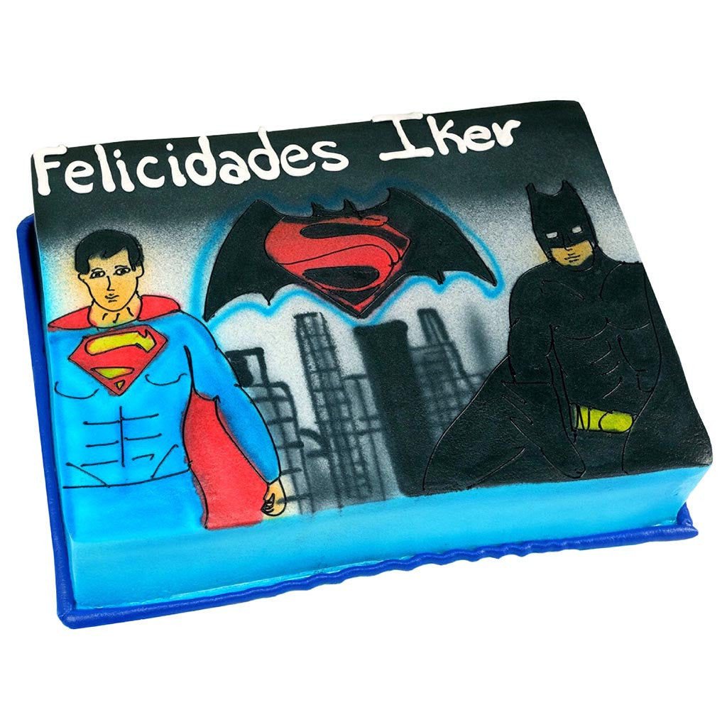 Pastel Batman v Superman Ciudad - Económico